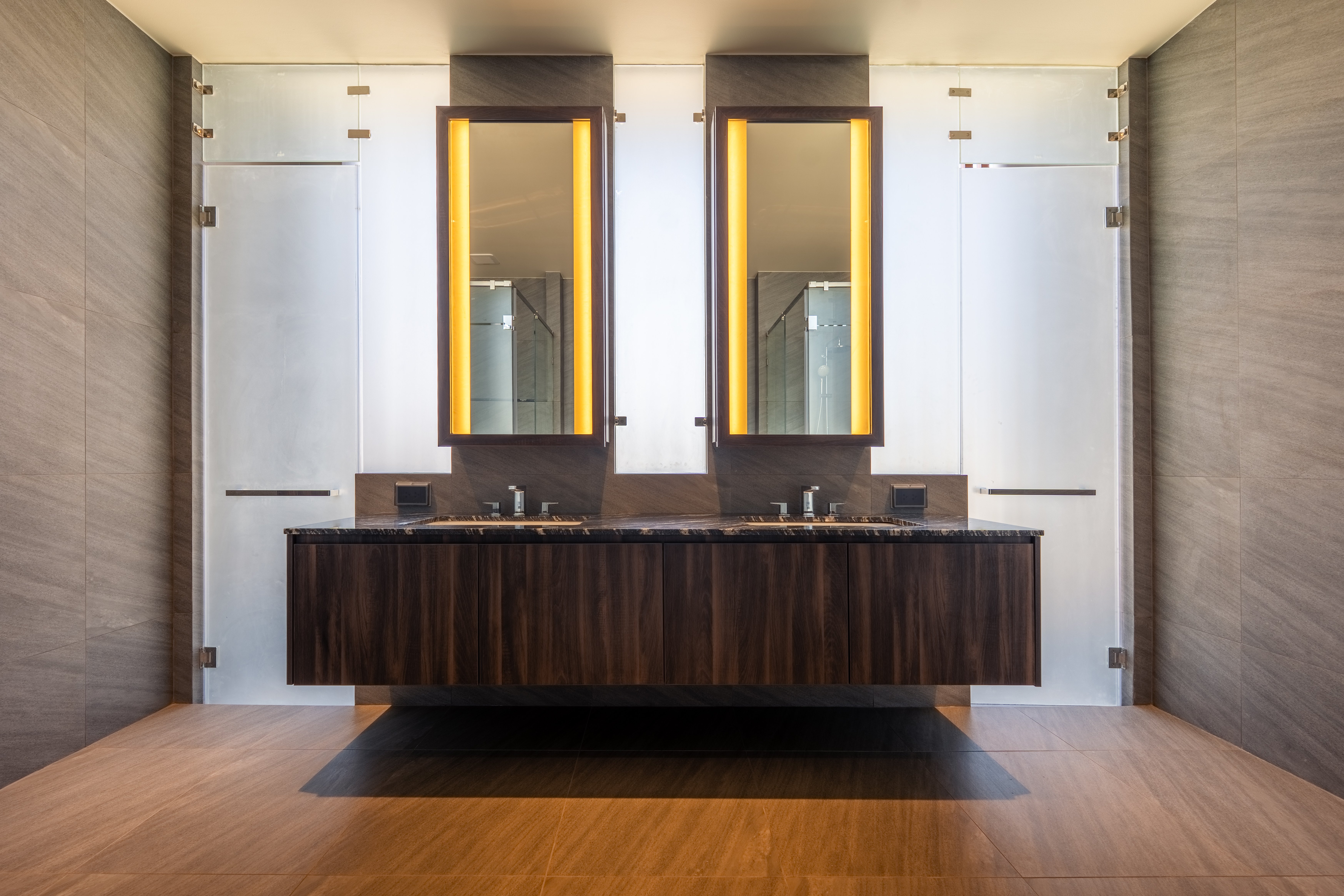 The Ozone Grand Residences 11